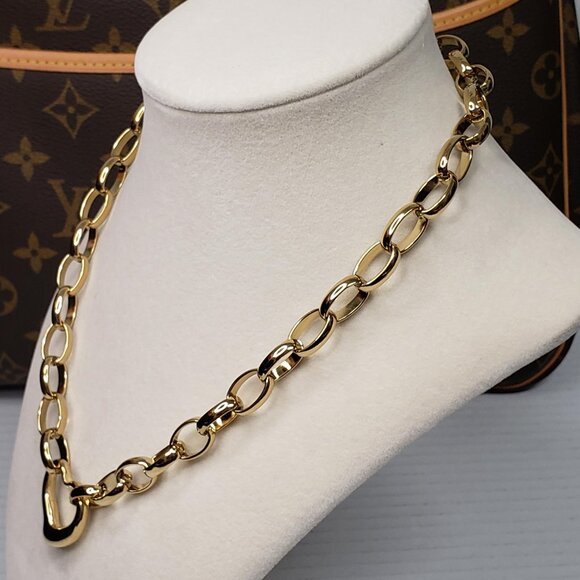 Authentic Louis Vuitton Gold Padlock Pendant w/ unbranded Stainless Steel Chain - Picture 10 of 11